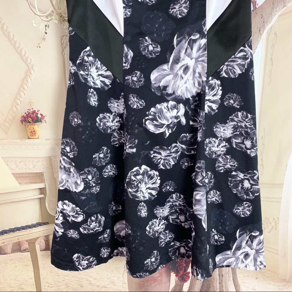 Prabal Gurung Meet The Parents Floral - Picture 4 of 9